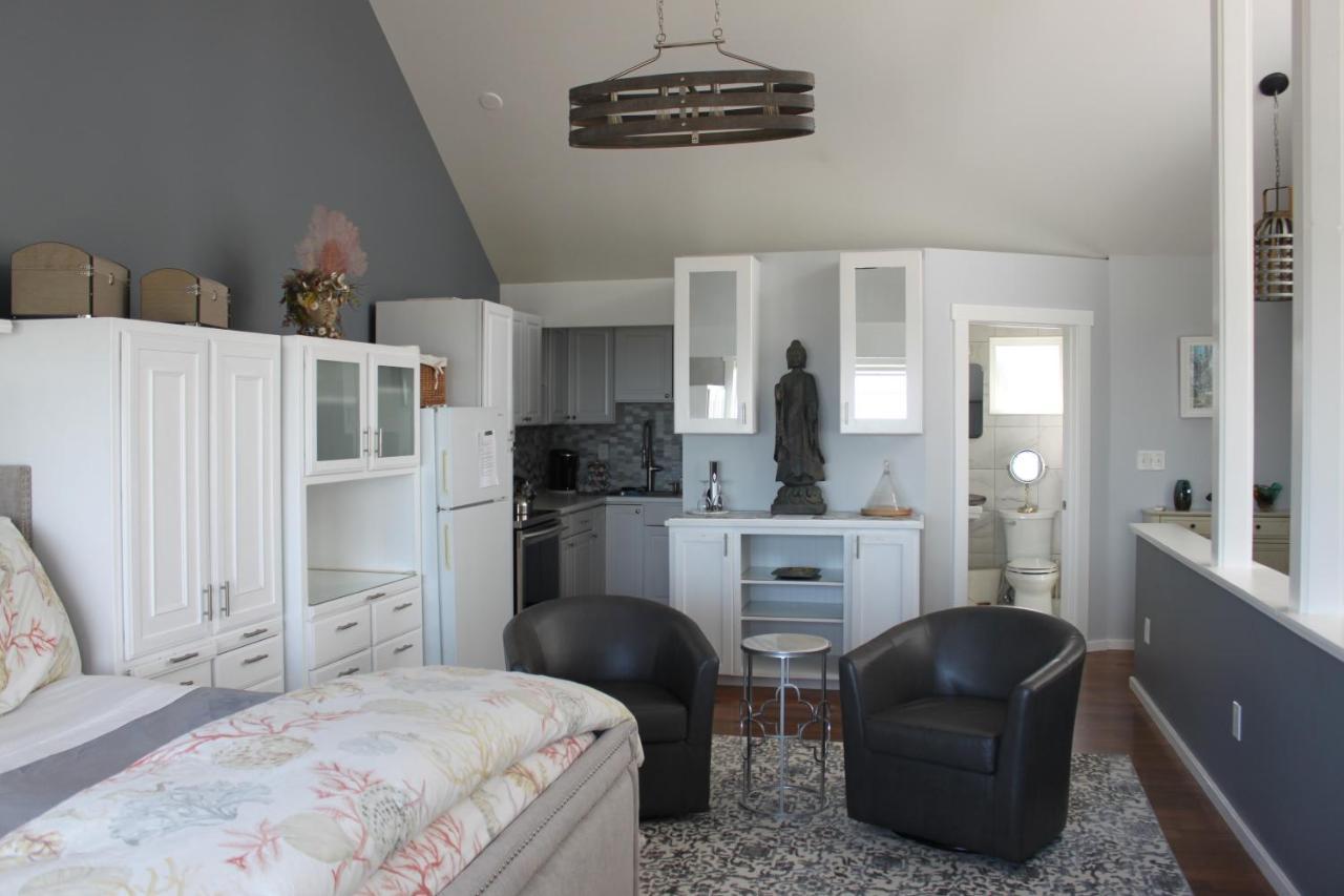 Dungeness Barn House Bed And Breakfast At Two Crows Farm Sequim Esterno foto