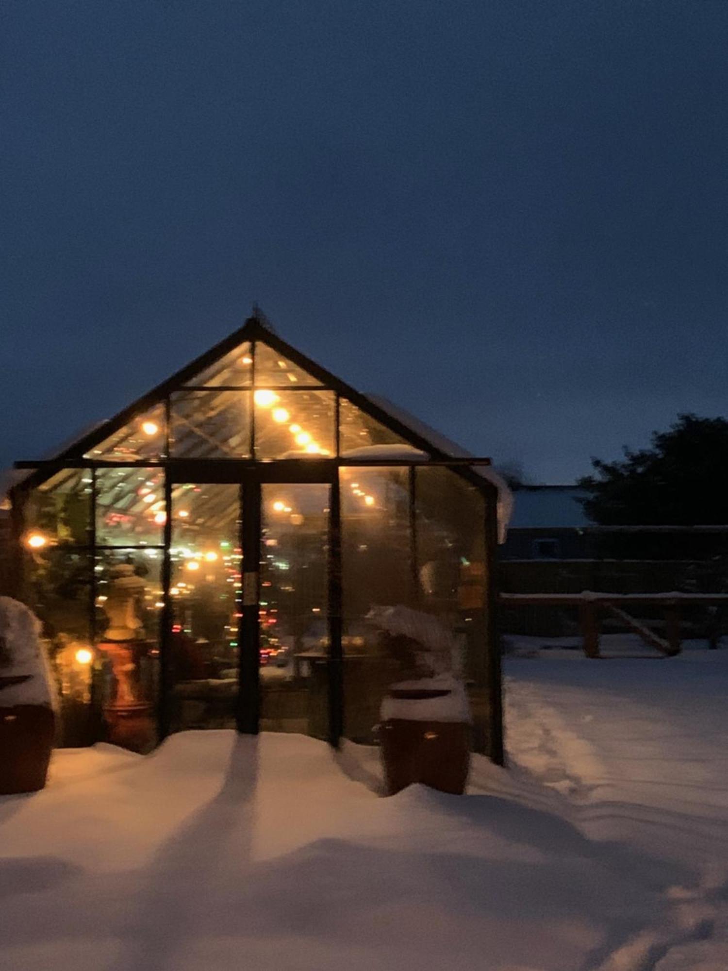 Dungeness Barn House Bed And Breakfast At Two Crows Farm Sequim Esterno foto